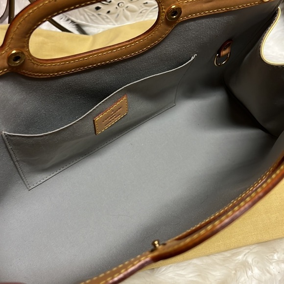 Authentic LOUIS VUITTON DUNE MONOGRAM VERNIS ROXBURY - Picture 14 of 16